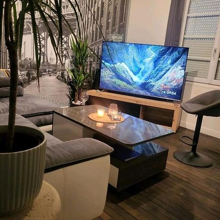T2 Cosy Autonome H24 Parking Prive Attenant Tv 165Cm Netflix Wi-Fi Au Rez-De-Chaussee Alençon Exterior foto